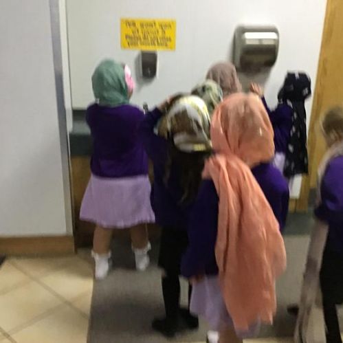 Year One visit the Gurdwara in Willenhall
